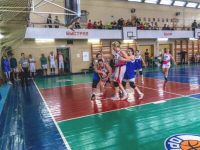 Баскетболисты из Павлова выиграли первые матчи сезона